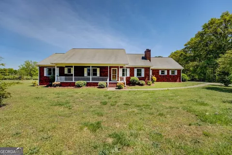 1399 Jackson Lake Rd, Jackson, GA 30233