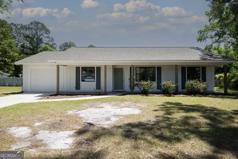 1809 Shadowlawn Dr, Saint Marys, GA 31558