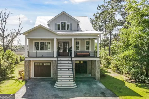 1018 Sweet Hill Rd, Richmond Hill, GA 31324