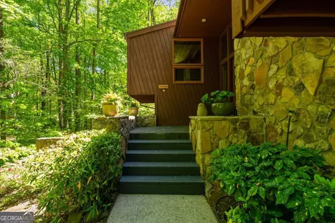 2208 Guinevere Way NE, Atlanta, GA 30345