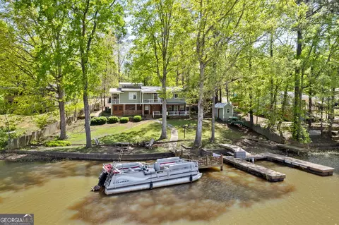 422 Henry Higgins Rd, Jackson, GA 30233