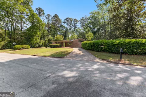 Exterior - 721 Ridgecrest Rd, Lagrange, GA 30240 photo 3 of 13