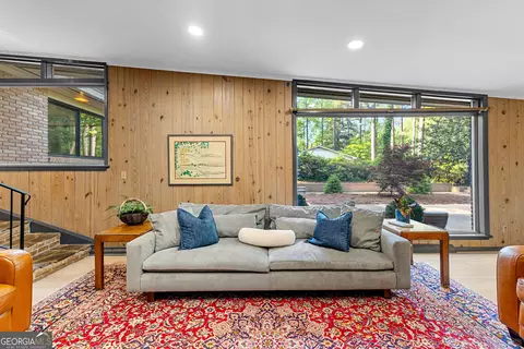 Living - 721 Ridgecrest Rd, Lagrange, GA 30240 photo 7 of 8
