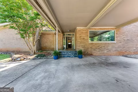 Exterior - 721 Ridgecrest Rd, Lagrange, GA 30240 photo 6 of 13