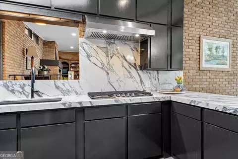 Kitchen - 721 Ridgecrest Rd, Lagrange, GA 30240 photo 5 of 6