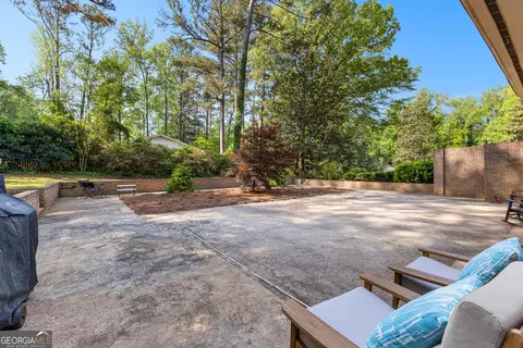 Exterior - 721 Ridgecrest Rd, Lagrange, GA 30240 photo 9 of 13