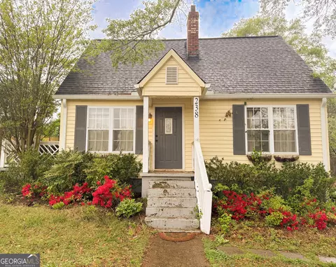 238 W Candler St, Winder, GA 30680