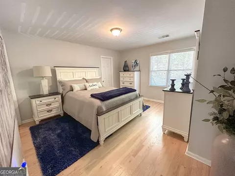 Bedroom - 305 Canterbury Dr, Lagrange, GA 30241 photo 4 of 6