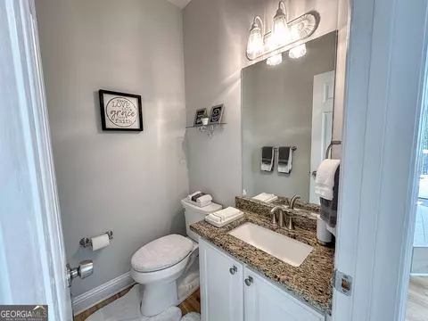 Bath - 305 Canterbury Dr, Lagrange, GA 30241 photo 7 of 7