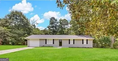 4140 Pierce Rd, College Park, GA 30349