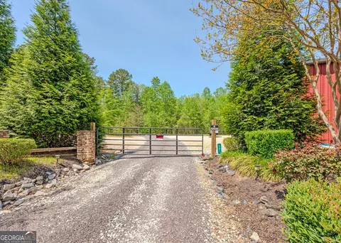 279 Mavericks Run, Martin, GA 30557
