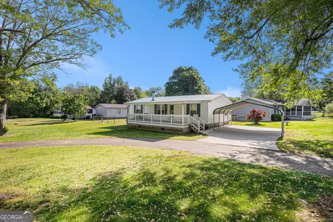 73 Highpoint Ln, Locust Grove, GA 30248