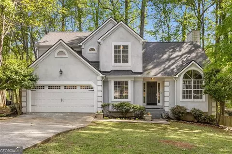 1200 Taylor Oaks Dr, Roswell, GA 30076