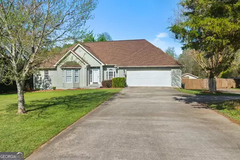 220 Fieldstone Dr, Mount Airy, GA 30563
