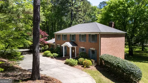 312 W Yorktown Dr, Lagrange, GA 30240