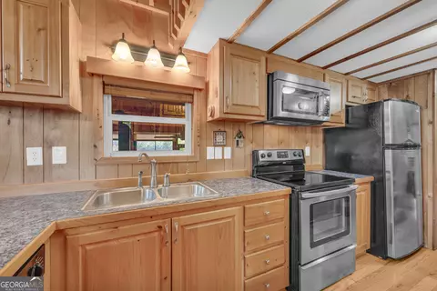 Kitchen - 220 Falls View Rd, Dillard, GA 30537 photo 2 of 3