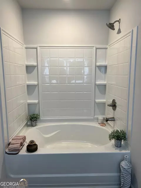 Bath - 311 Cody Dr, Macon, GA 31216 photo 1 of 1