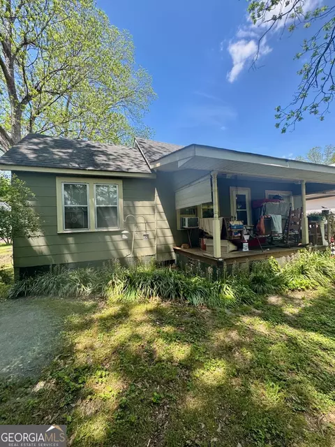 146 W Jefferson St, Hoschton, GA 30548