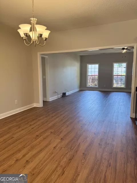 Living - 101 Amy Ave, Lagrange, GA 30241 photo 1 of 3