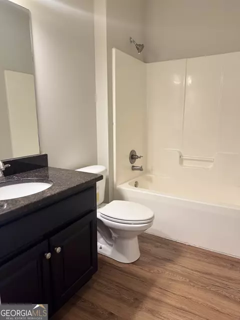 Bath - 101 Amy Ave, Lagrange, GA 30241 photo 6 of 6