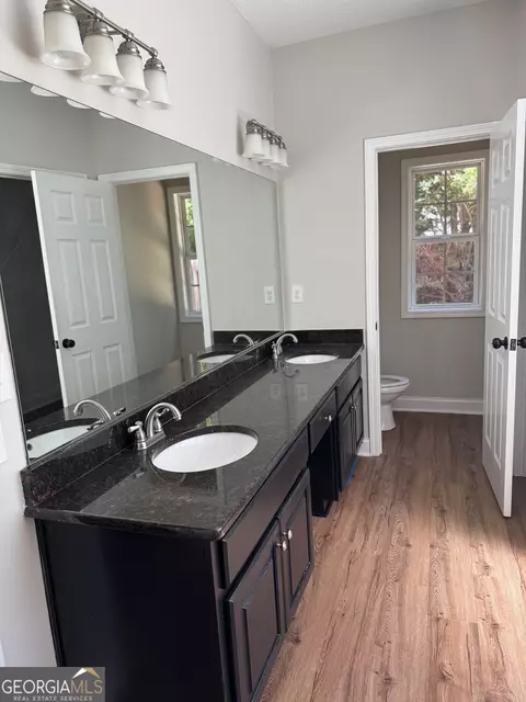 Bath - 101 Amy Ave, Lagrange, GA 30241 photo 1 of 6