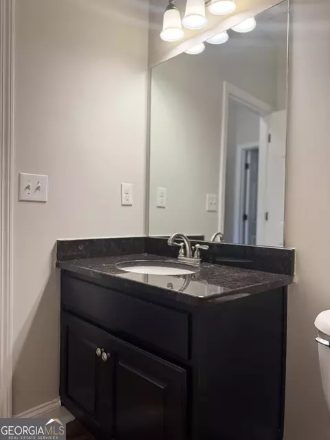 Bath - 101 Amy Ave, Lagrange, GA 30241 photo 5 of 6