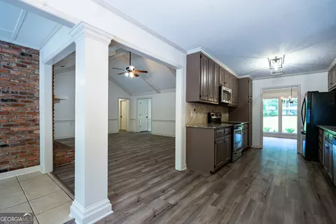 Entry Way - 106 Powers Ct, Lagrange, GA 30240 photo 1 of 2