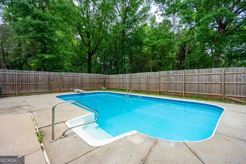 Exterior - 106 Powers Ct, Lagrange, GA 30240 photo 8 of 11