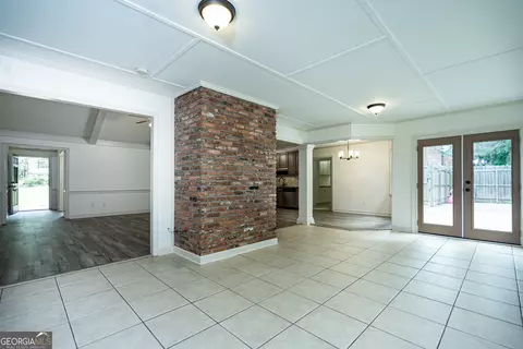Living - 106 Powers Ct, Lagrange, GA 30240 photo 1 of 6