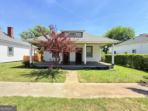 30 Poplar St, Porterdale, GA 30014
