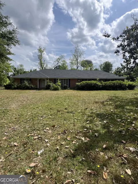 539 Calhoun St, Swainsboro, GA 30401