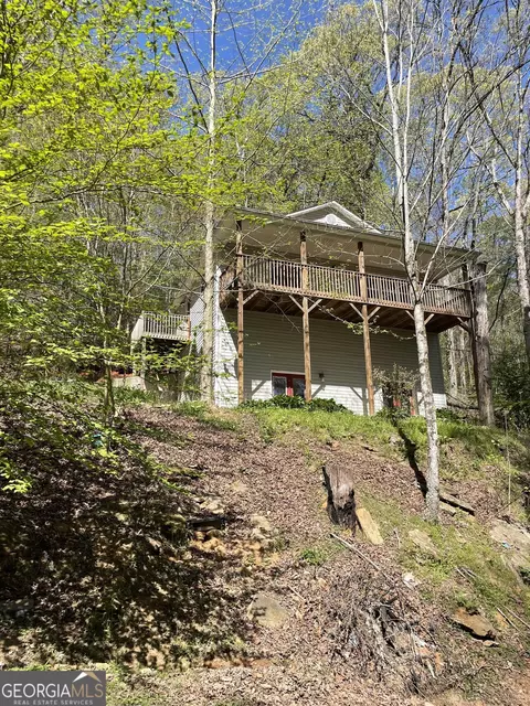 104 Travelers Ln, Clayton, GA 30525