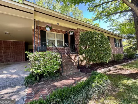 208 Park Hill Dr, Lagrange, GA 30241