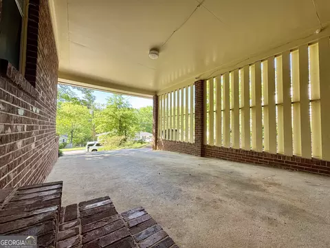 Exterior - 208 Park Hill Dr, Lagrange, GA 30241 photo 5 of 12