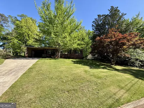 Exterior - 208 Park Hill Dr, Lagrange, GA 30241 photo 2 of 12