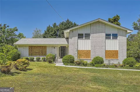 6125 Dunbritan Ln, Atlanta, GA 30349