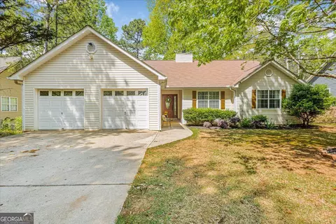 6095 Wayfarer Dr, Villa Rica, GA 30180