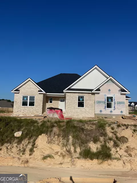 430 Burlington Dr, Lizella, GA 31052