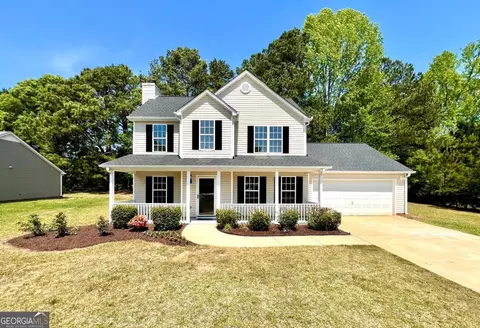 4180 Eden Valley Dr, Loganville, GA 30052
