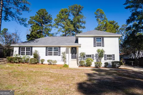 2553 Foxfire Ln, Waycross, GA 31503