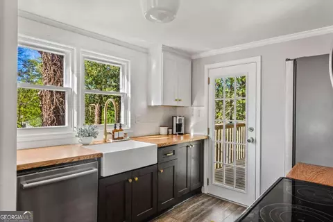 313 Second St, Woodstock, GA 30188