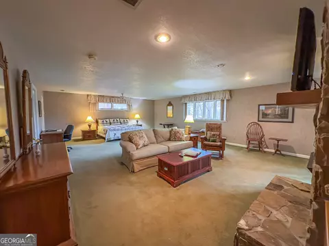 1081 Saddleback Cir, Sky Valley, GA 30537