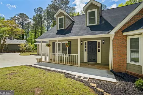 3590 Chastain Ct, Alpharetta, GA 30004