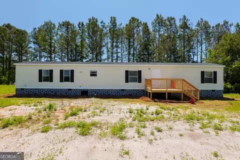 118 Eason Stalvey Rd, Hahira, GA 31632