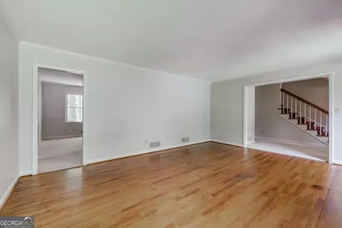 Living - 230 Moss Side Dr, Athens, GA 30607 photo 2 of 8