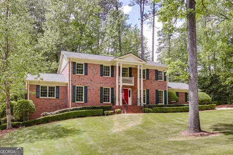 Exterior - 230 Moss Side Dr, Athens, GA 30607 photo 2 of 13