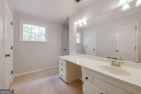 Bath - 230 Moss Side Dr, Athens, GA 30607 photo 3 of 5