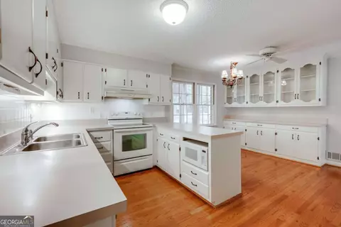 Kitchen - 230 Moss Side Dr, Athens, GA 30607 photo 2 of 4