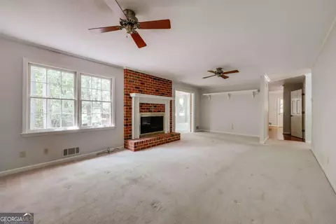 Living - 230 Moss Side Dr, Athens, GA 30607 photo 3 of 8