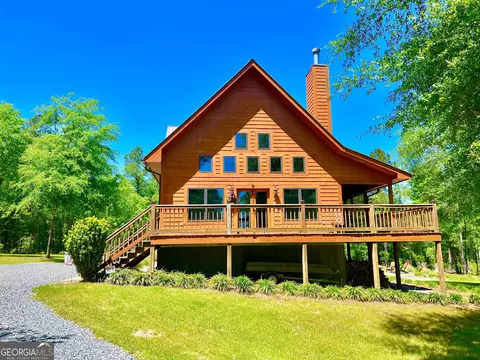 54 Lodge Ground Ln, Hawkinsville, GA 31036